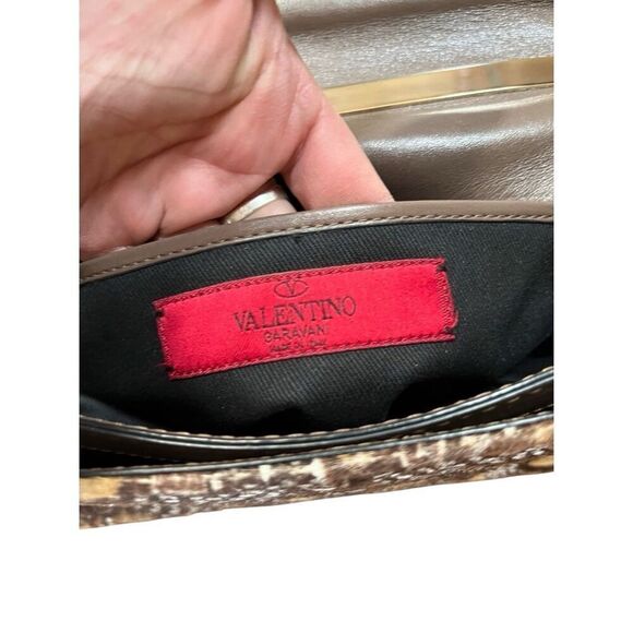 VTG VALENTINO GARAVANI  Calf Hair Feather Rockstud Crossbody Shoulder Clutch - Picture 16 of 16